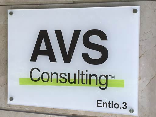 Placas de metacrilato con imagen AVS consulting